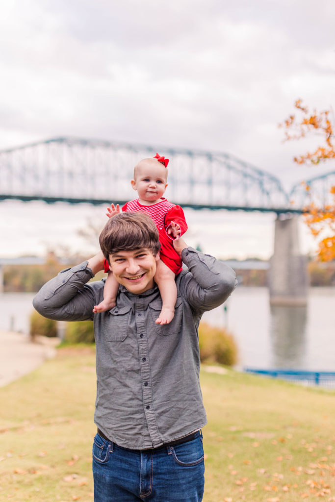 Neel family photos at Renaissance Park and Coolidge Park in downtown Chattanooga, Tennessee