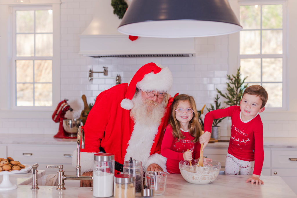Baking with Santa Chattanooga 2022 in Flintstone, Georgia by Elle Bea Photography